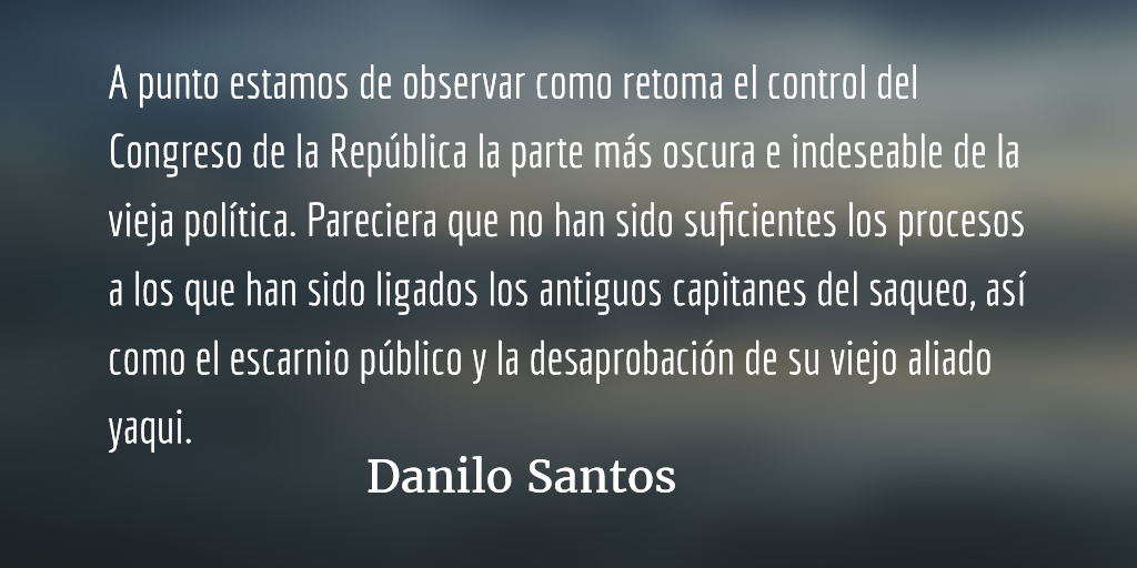 Guacaleandose con nuestra sangre. Danilo Santos.