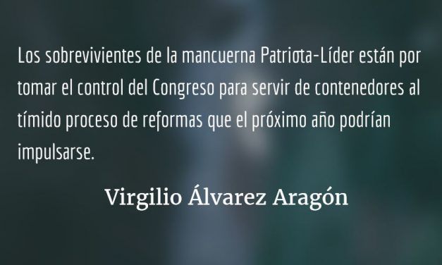 Sacando las uñas. Virgilio Álvarez Aragón.