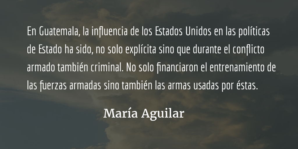 “Diputados idiotas”. María Aguilar.