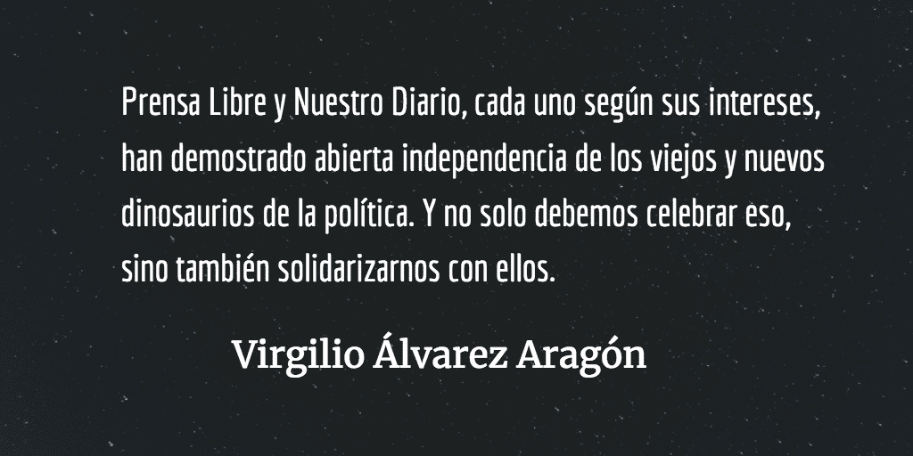 Cuando los dinosaurios atacan. Virgilio Álvarez Aragón.
